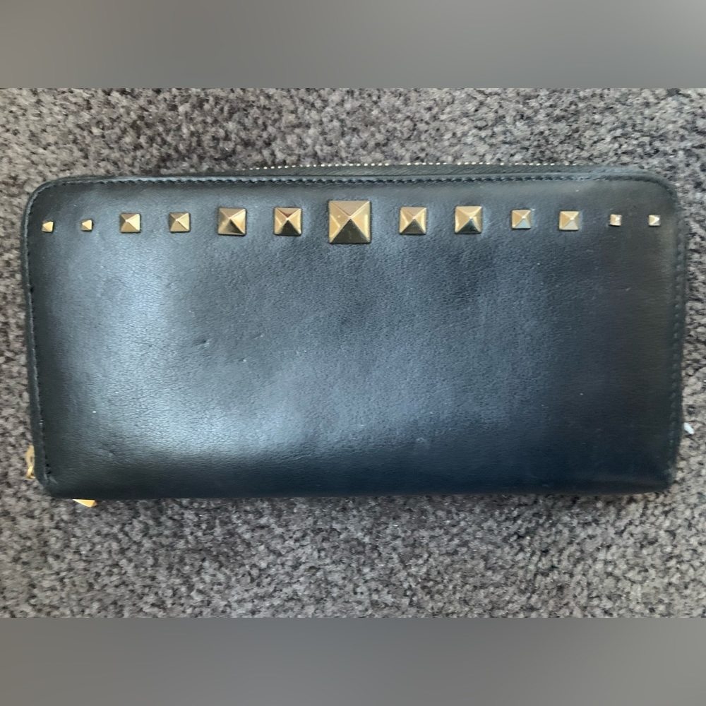 Authentic Valentino Black Rock stud Zippy Wallet